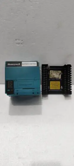 BURNER CONTROL RM7890A1015