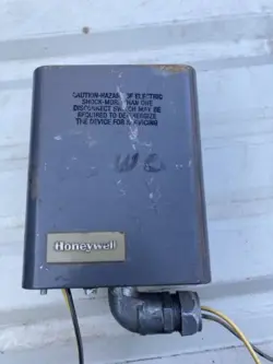 SWITCHING RELAY 24V