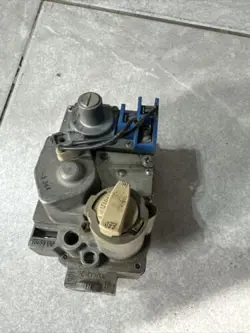 HONEYWELL VR800A1285 HVAC FURNACE GAS VALVE