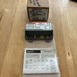 ARMSTRONG HONEYWELL IGNITION CONTROL # S8600C