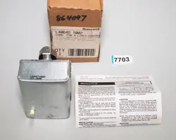 HONEYWELL L4064D1002 COMBINATION FAN & LIMIT CONTROL  1 1/2