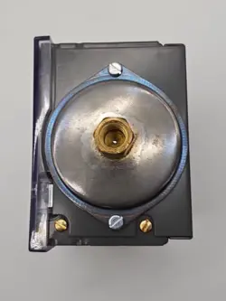 L404F 1367