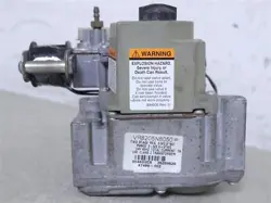 HONEYWELL VR8205N8050 HVAC FURNACE GAS VALVE 24V