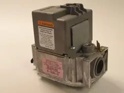 HONEYWELL VR8205T5801 FURNACE GAS VALVE 60-100394-03 IN AND OUT 1/2