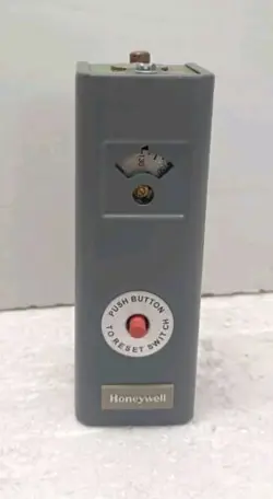 HONEYWELL L4006E1109 HIGH LIMIT, MANUAL AQUASTAT CONTROLLER FREE DELIVERY