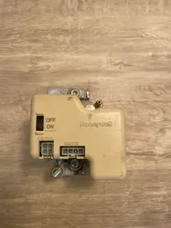 HONEYWELL SV9501M2528 FURNACE