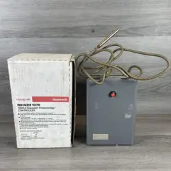 HONEYWELL R8182H1070 TRIPLE AQUASTAT PROTECTORELAY / HYDRONIC HEATING CONTROL