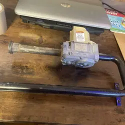 FURNACE GAS VALVE HONEYWELL VR8205H8016