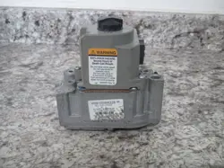 HONEYWELL VR8105M8228 FURNACE GAS CONTROL VALVE 46896-001 FREE SHIPPING