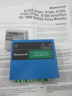 HONEYWELL R7847A1033  FLAME SAFEGUARD  RECTIFICATION AMPLIFIER FOR 7800 SERIES