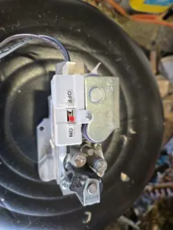GAS VALVE 0151M00014