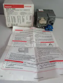 HONEYWELL V800 A 1666 SINGLE VALVE STANDING PILOT COMBINATION GAS CONTROL