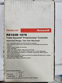 NEW HONEYWELL R8182D1079 TRIPLE AQUASTAT PROTECTORELAY CONTROLLER
