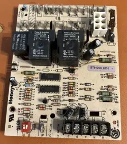 ST9120C2010 FURNACE CONTROL BOARD (RA)