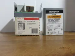 HONEYWELL RA89A 1074, 24V  SWITCHING RELAY.