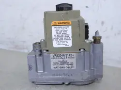 HONEYWELL VR8204A2142 FURNACE GAS VALVE 24V NATURAL GAS ONLY