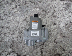 HONEYWELL VR8300A 3500 VR8300A3500 FURNACE GAS VALVE USED FREE SHIPPING
