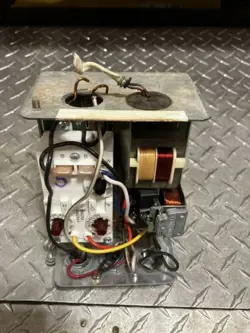 HONEYWELL L8124A1114 BOILER AQUASTAT . SAME DAY SHIPPING