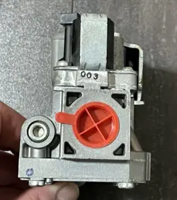 GOODMAN HONEYWELL GAS VALVE 0151M00028S VR9205Q1010 TWO-STAGE FURNACE