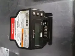 HONEYWELL R7284U1004 OIL PRIMARY CONTROL  *TESTED*