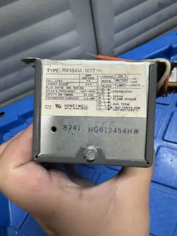 R8184M 1051