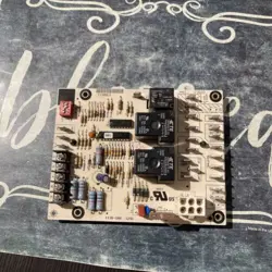 HONEYWELL FURNACE CIRCUIT CONTROL BOARD 1138-83-200A  #H5