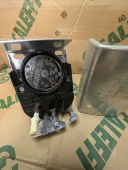 HONEYWELL  L4064B3515 6 COMBINATION FAN & LIMIT CONTROL 5