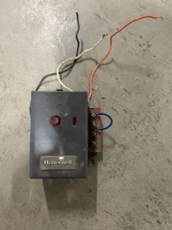 HONEYWELL R8184G HK OIL BURNER RELAY