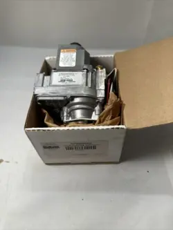 HONEYWELL VR4304P4300 NATURAL GAS VALVE - NEW!
