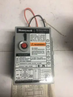HONEYWELL R8184G 4009 INTERNATIONAL OIL BURNER CONTROL