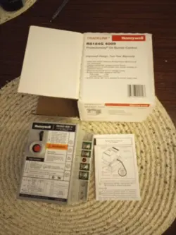 HONEYWELL R8184G 4009 PROTECTORELAY OIL BURNER CONTROL