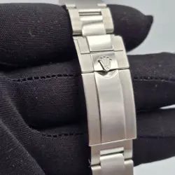 WATCH UNWORN