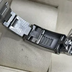 116600
