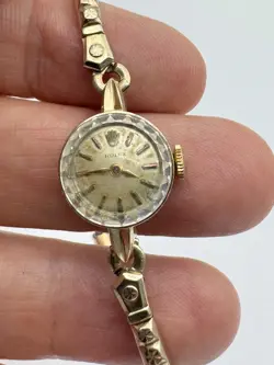 LADIES 1966 ROLEX 14K SOLID YELLOW GOLD CASE ORIGINAL DIAL MANUAL WIND RUNS