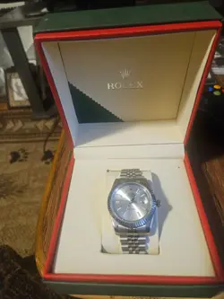 ROLEX MENS WATCH SILVER ON SILVER WORN 3 TO 5 TIMES