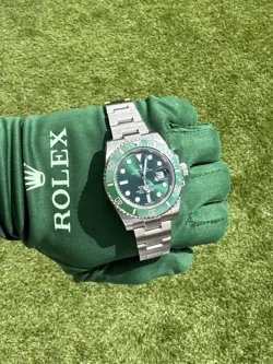 7/11 ROLEX SUBMARINER DATE GREEN HULK 116610LV (40MM) EBAY LIVE!