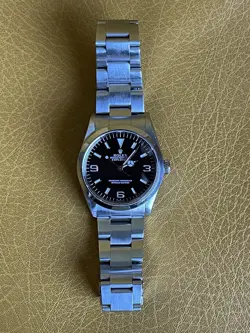 ROLEX EXPLORER 14270 SWISS ONLY DIAL - A SERIAL