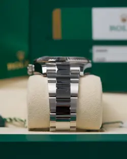 WHITE GOLD STEEL