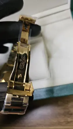 ROLEX DAYTONA | ROSE GOLD | OYSTER BRACLETE | BLACK DIAL | RAINBOW BEZEL | 40mm