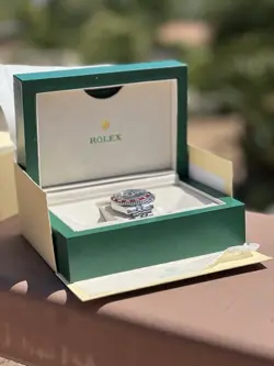 ROLEX GMT MASTER II PEPSI WATCH BLUE AND RED