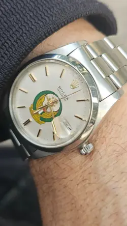 HAND-WINDING WATCH