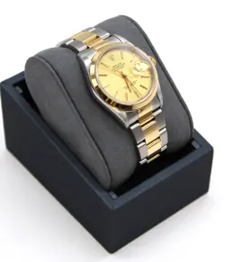 WRISTWATCH