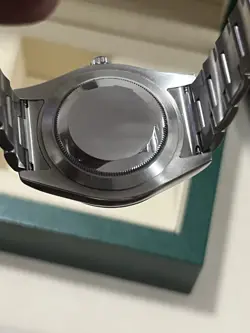 116300