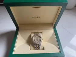 ROLEX WOMENS WATCH 18 K GOLD DIAMOND BEZEL