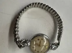 WRISTWATCH WORKING