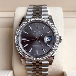 UNWORN RHODIUM
