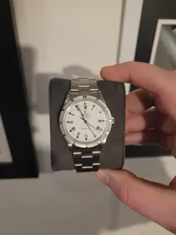 ROLEX AIRKING 14010M SILVER DIAL - ENGINE TURN BEZEL - 35MM WITH SERVICE CARD