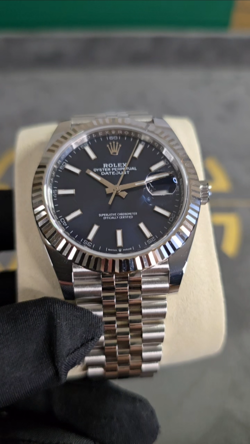 MINT ROLEX DATEJUST PERPETUAL 126334 SUNRAY BLUE JUBILEE 18K GOLD 41MM B&P