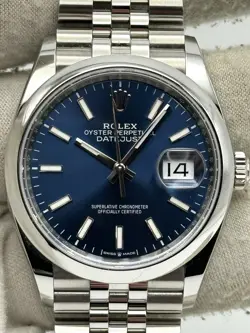 ROLEX DATEJUST 36MM SMOOTH BEZEL BLUE INDEX DIAL JUBILEE BRACELET 126200