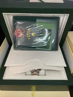 GOLD ROLEX OYSTER
